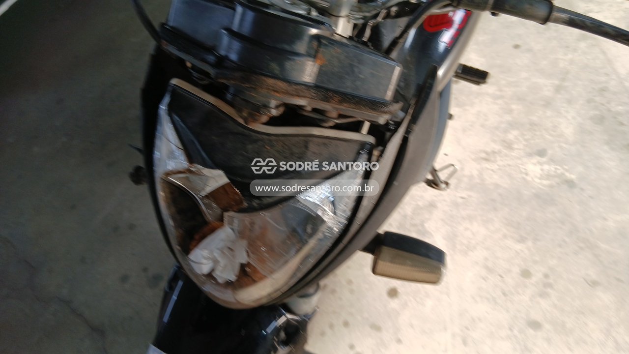 Honda CB 300r - 2010/2011 — foto 9 de 13