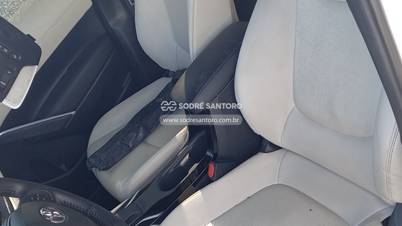 Toyota Corolla Cross Xrx Hybrid - 2023/2024 — foto 8 de 12