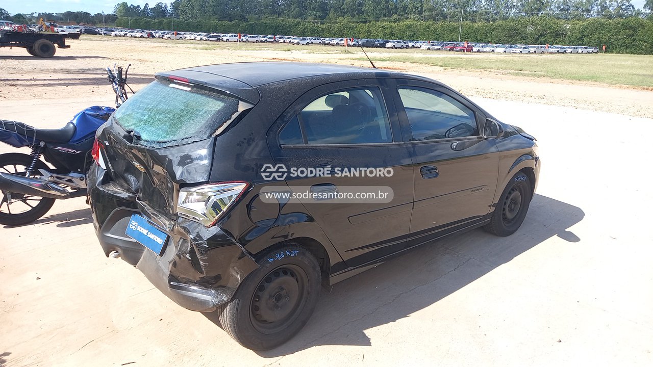 Chevrolet Onix 1.0mt LT - 2019/2019 — foto 4 de 13