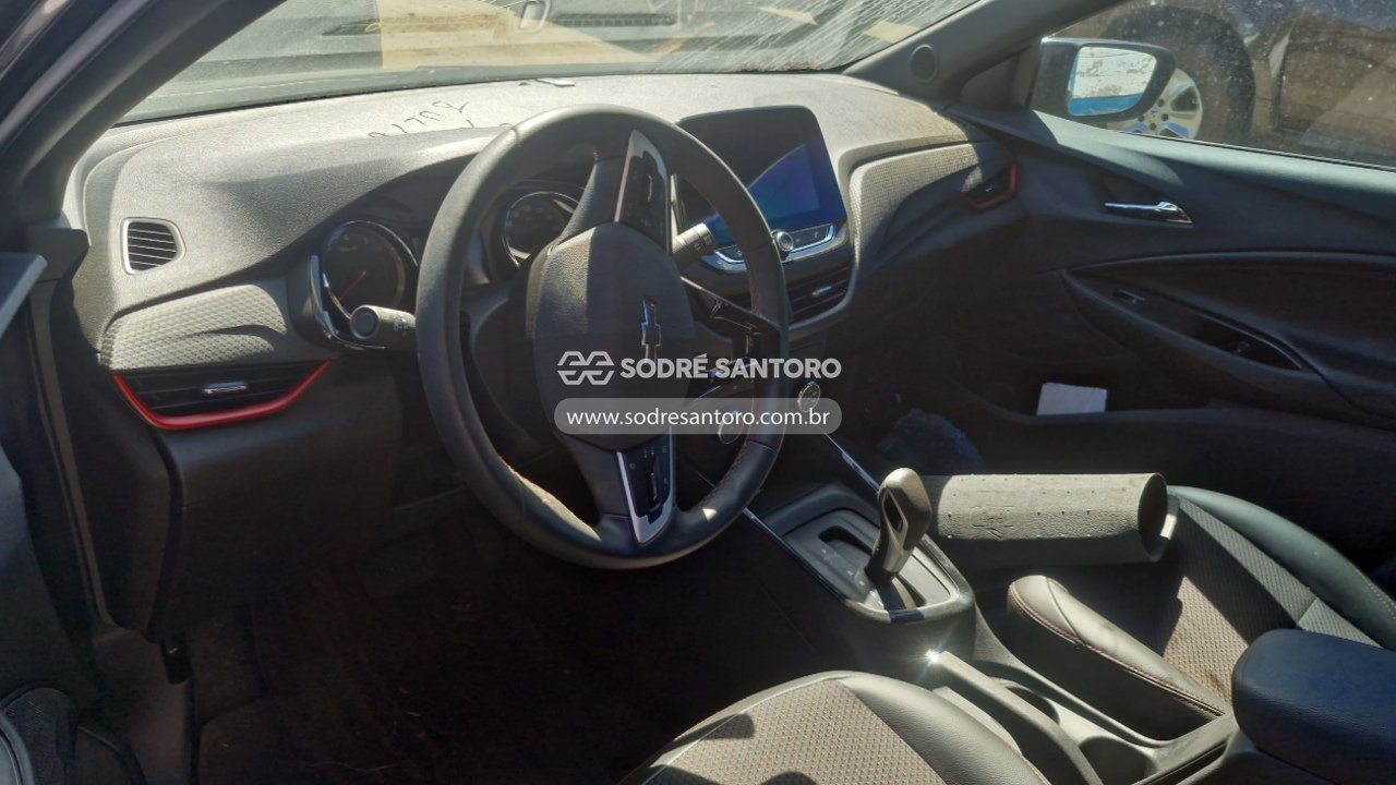 Chevrolet Onix 10tat RS - 2023/2024 — foto 6 de 13