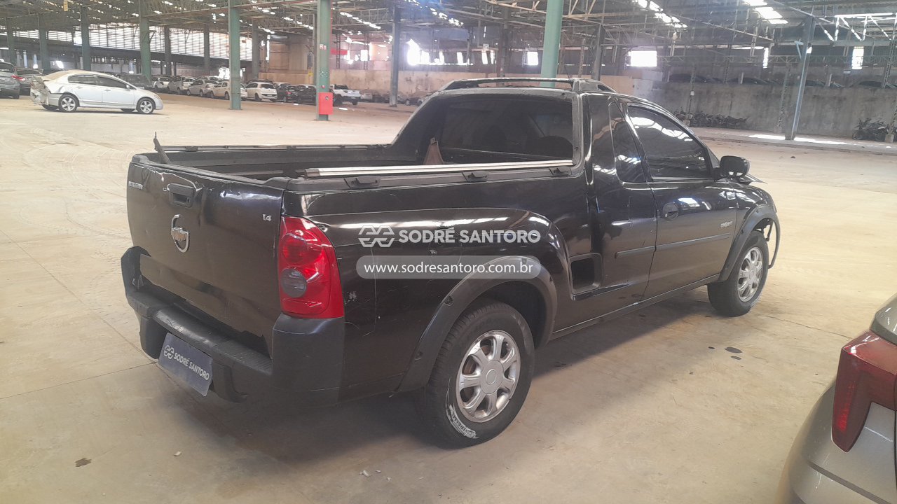 Chevrolet Montana Conquest - 2009/2010 — foto 4 de 13