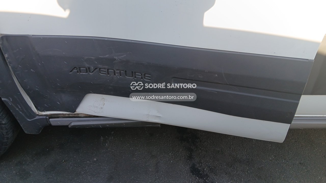 Fiat Idea Adventure 1.8 - 2013/2014 — foto 11 de 13