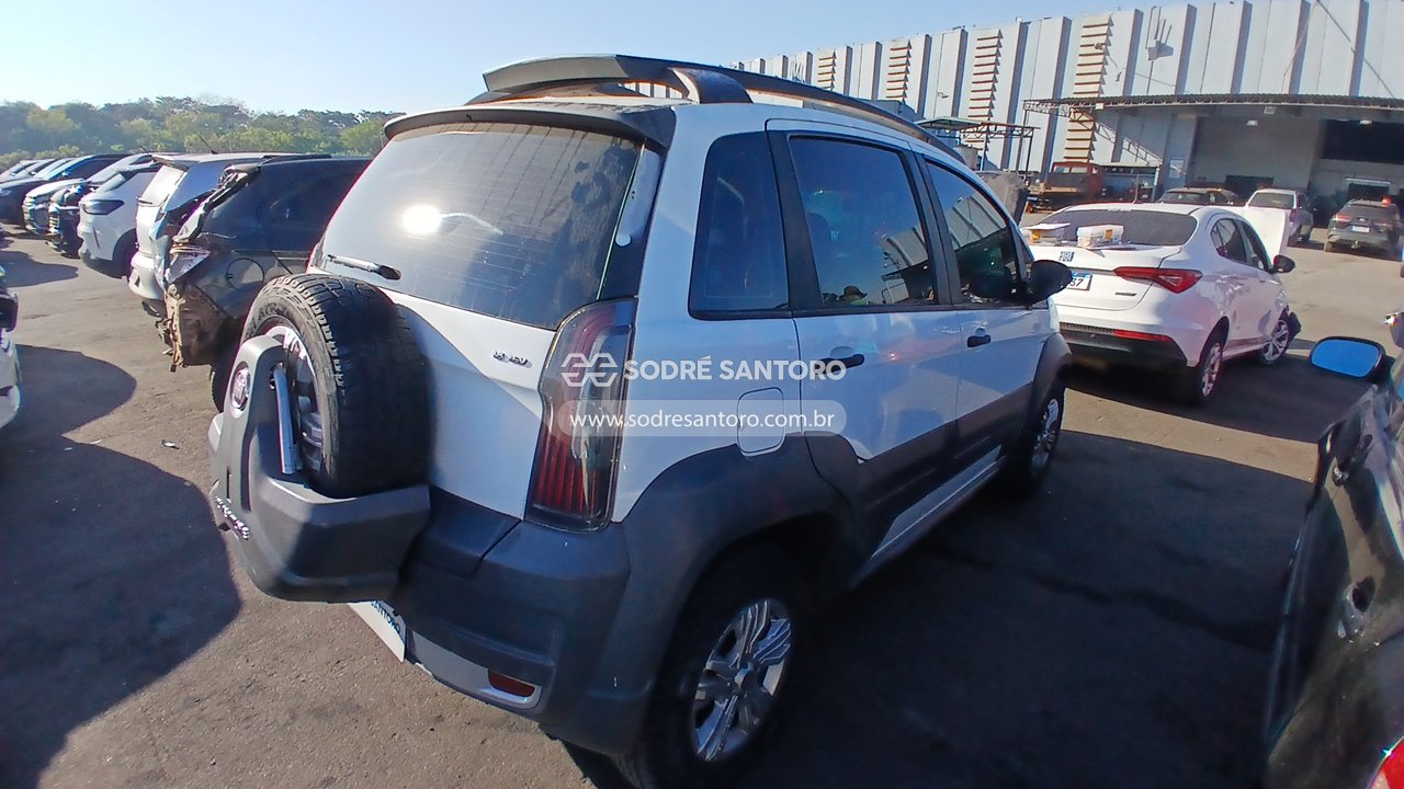 Fiat Idea Adventure 1.8 - 2013/2014 — foto 4 de 13