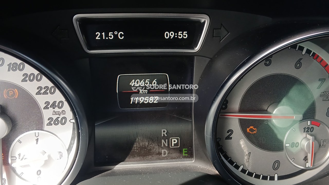 Mercedes-benz Gla 200 FF - 2015/2015 — foto 7 de 13