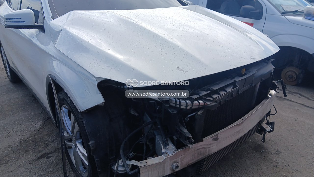 Mercedes-benz Gla 200 FF - 2015/2015 — foto 12 de 13