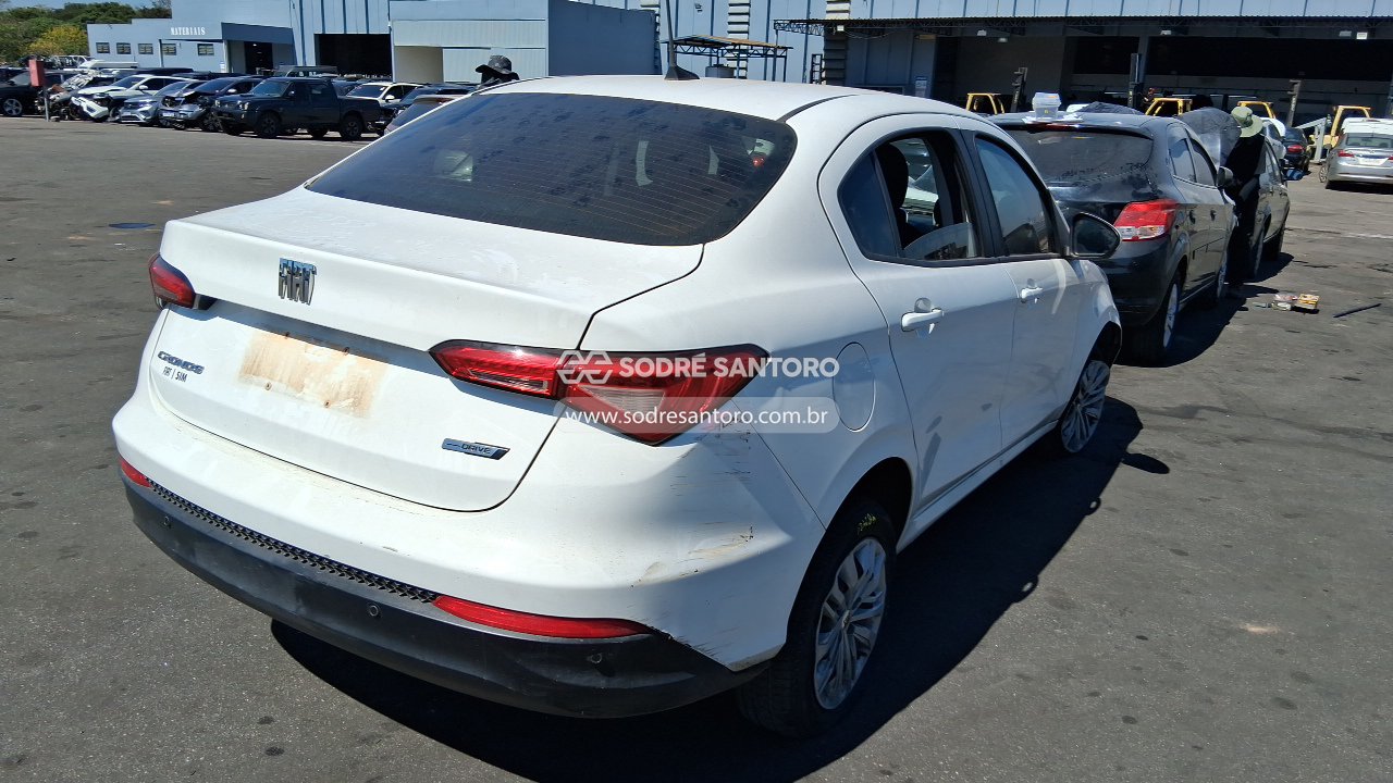 Fiat Cronos Drive 1.0 - 2023/2024 — foto 4 de 8