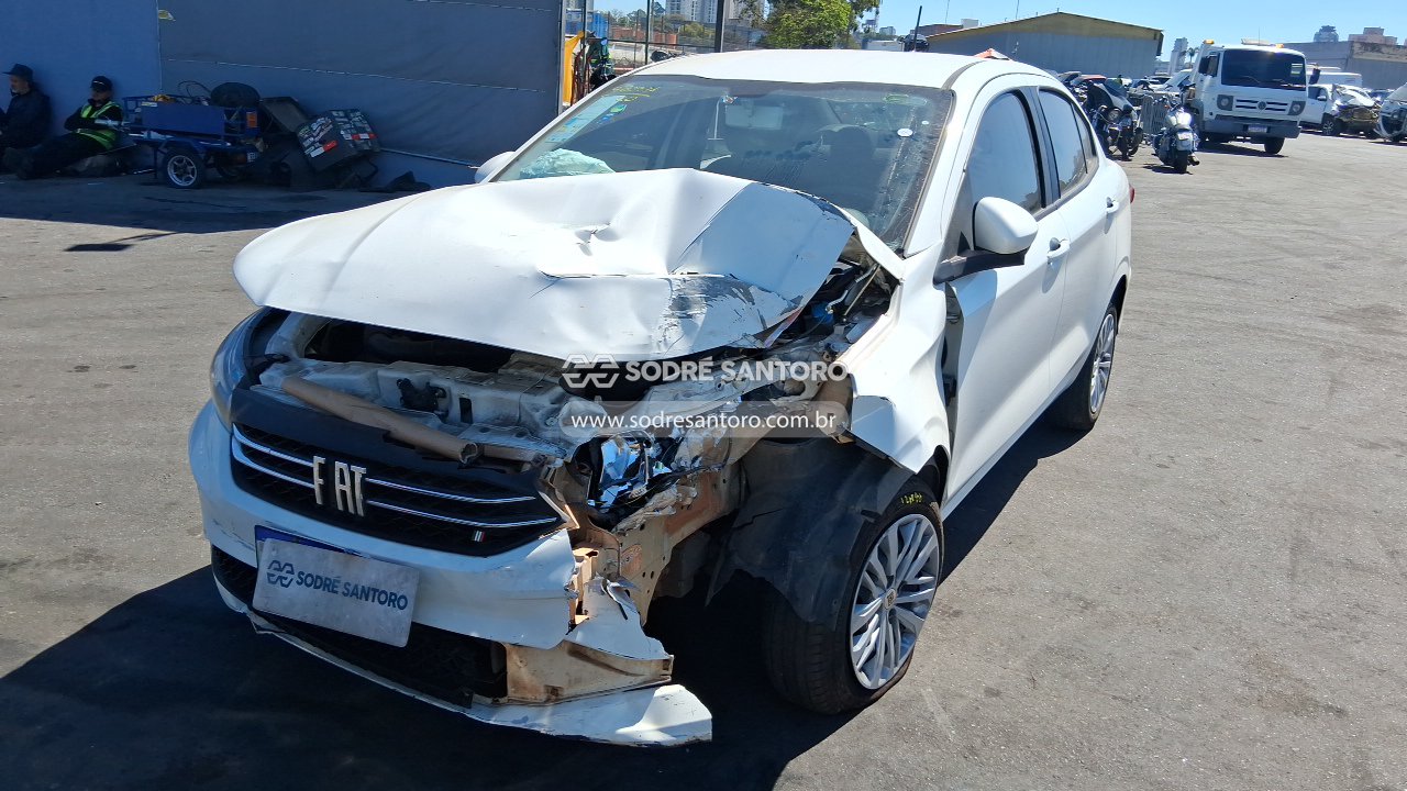 Fiat Cronos Drive 1.0 - 2023/2024 — foto 3 de 8