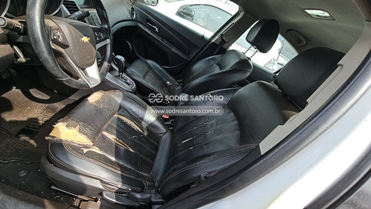Chevrolet Cruze LT NB - 2012/2012 — foto 8 de 13
