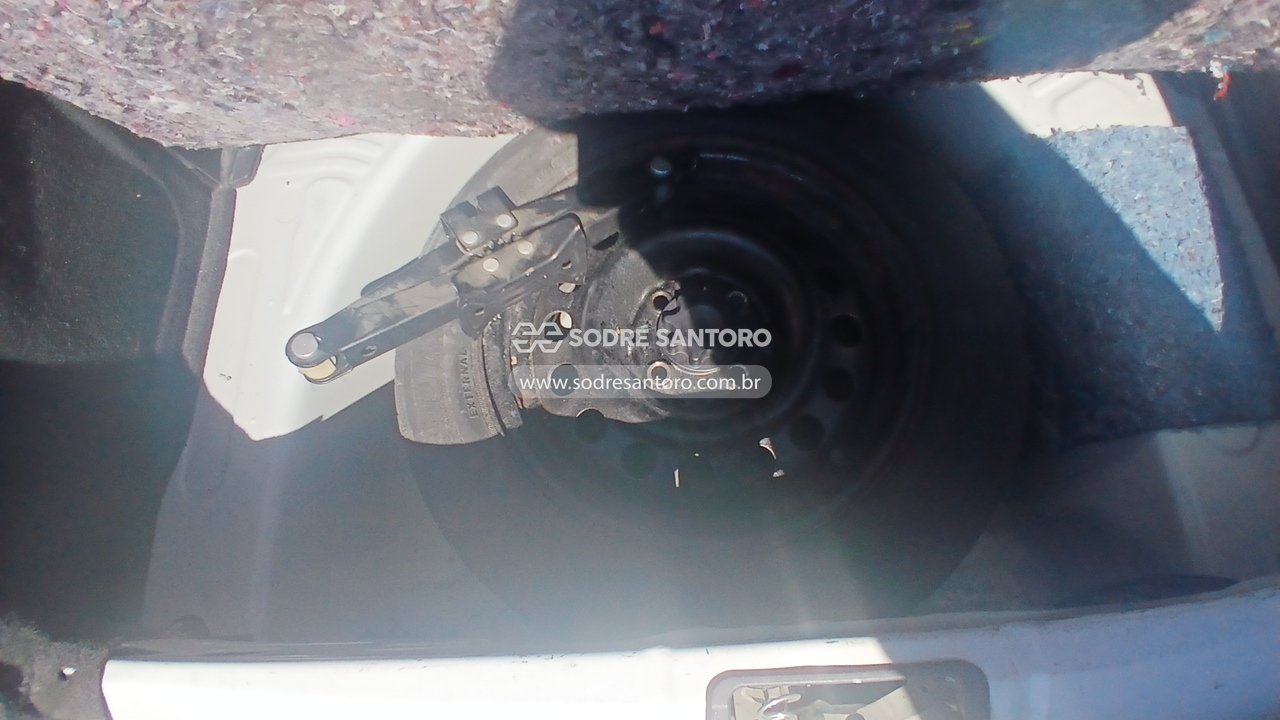 Toyota Etios HB XS 15 MT - 2017/2018 — foto 10 de 13