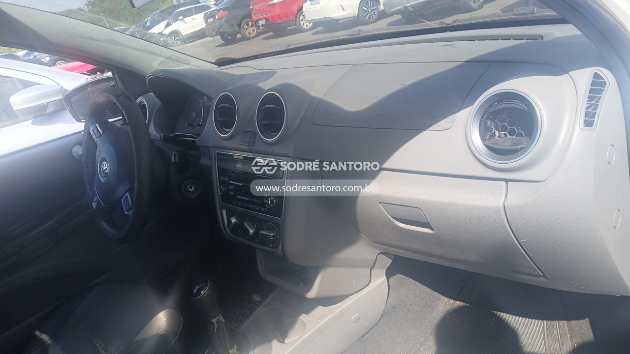 Volkswagen Saveiro CS Surf MB - 2015/2016 — foto 7 de 9