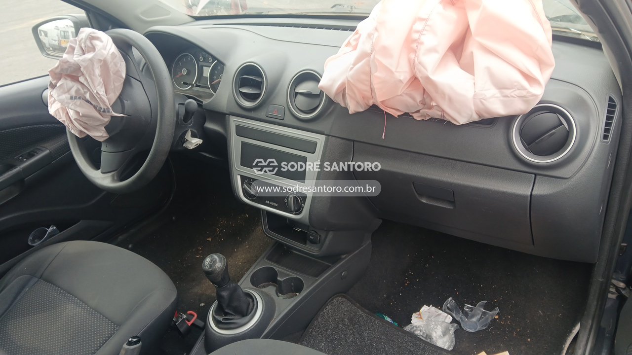 Volkswagen Gol - 2014/2015 — foto 8 de 13