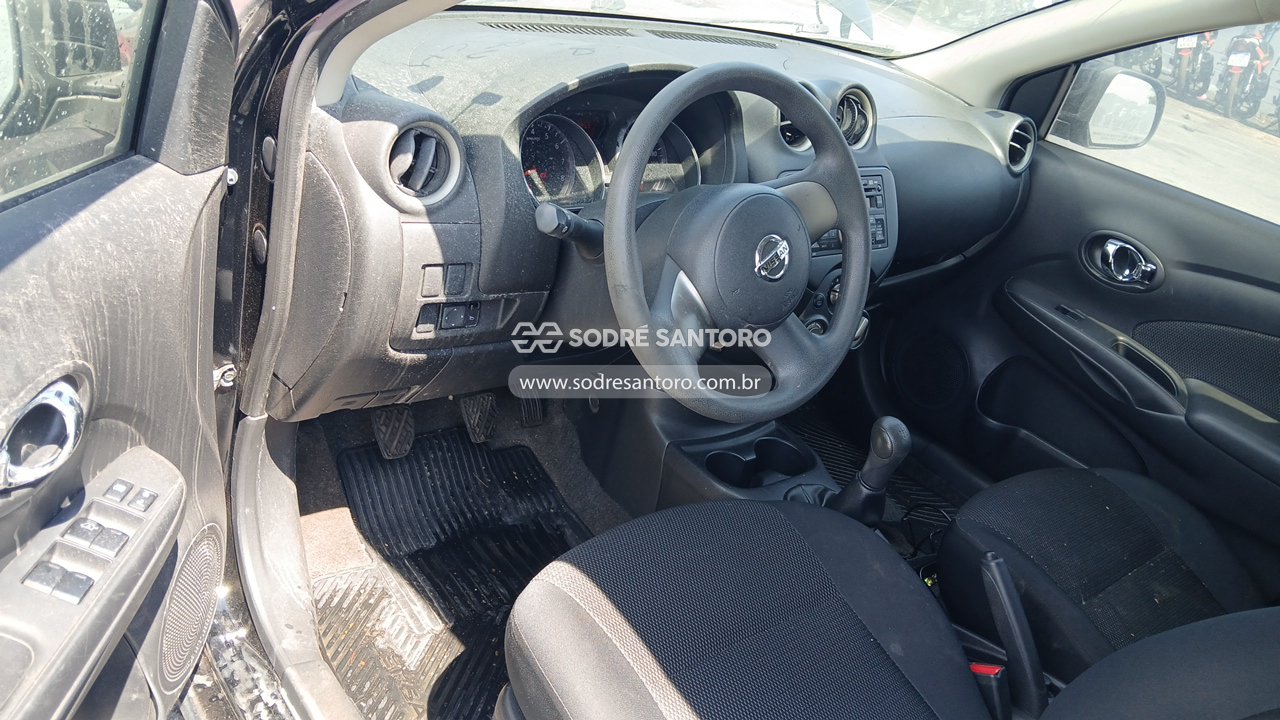 Nissan Versa 16sl Flex - 2012/2013 — foto 6 de 13