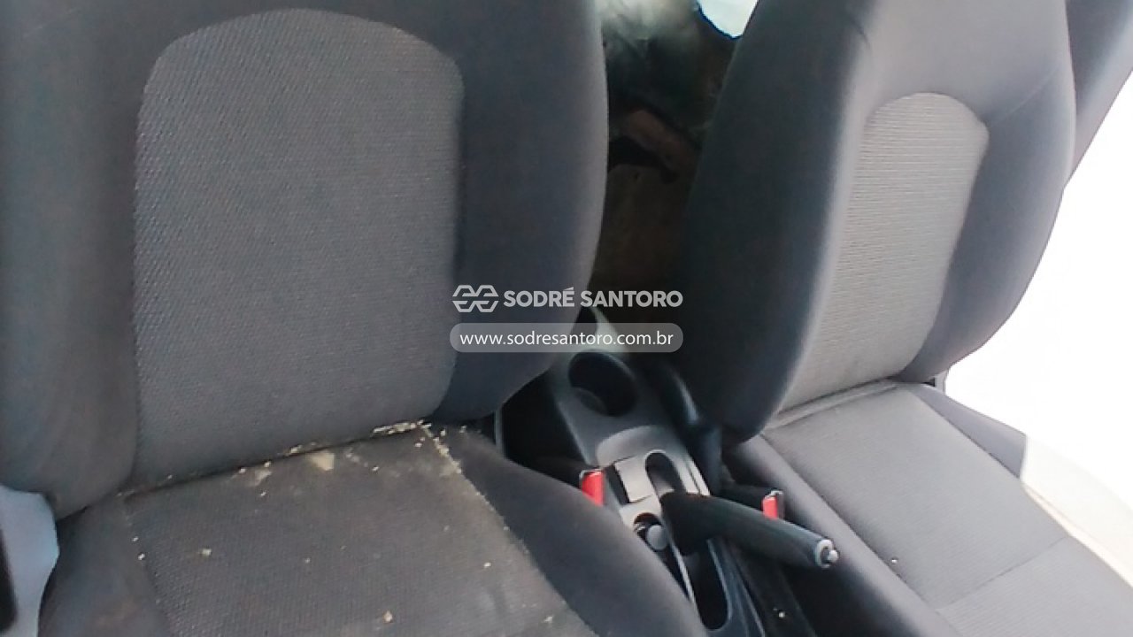 Nissan Versa 16sl Flex - 2012/2013 — foto 9 de 13