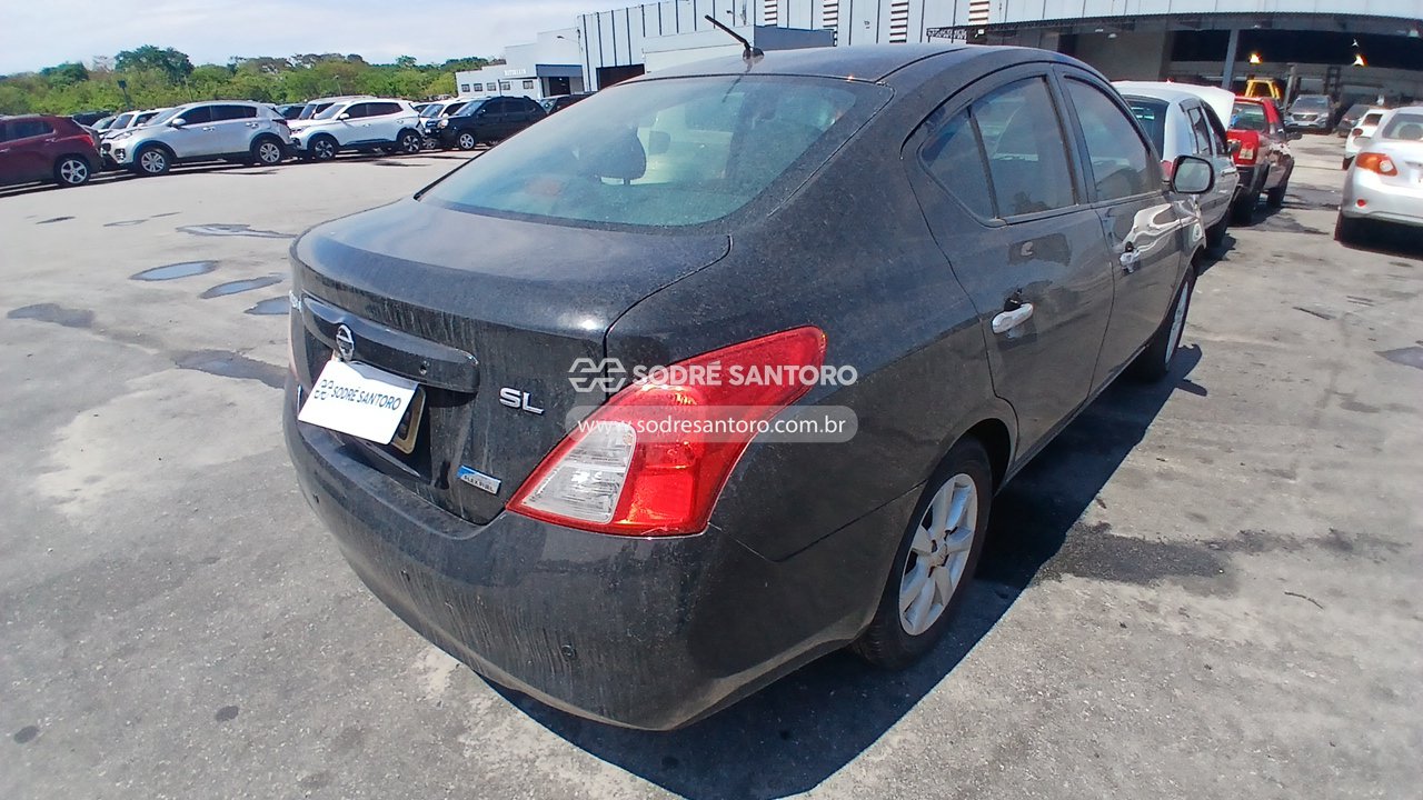 Nissan Versa 16sl Flex - 2012/2013 — foto 4 de 13