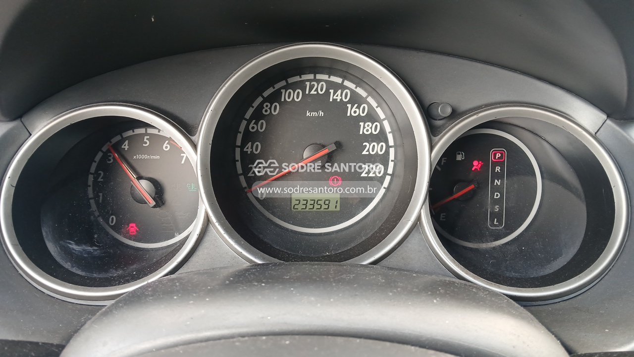 Honda Fit LX - 2005/2005 — foto 7 de 13