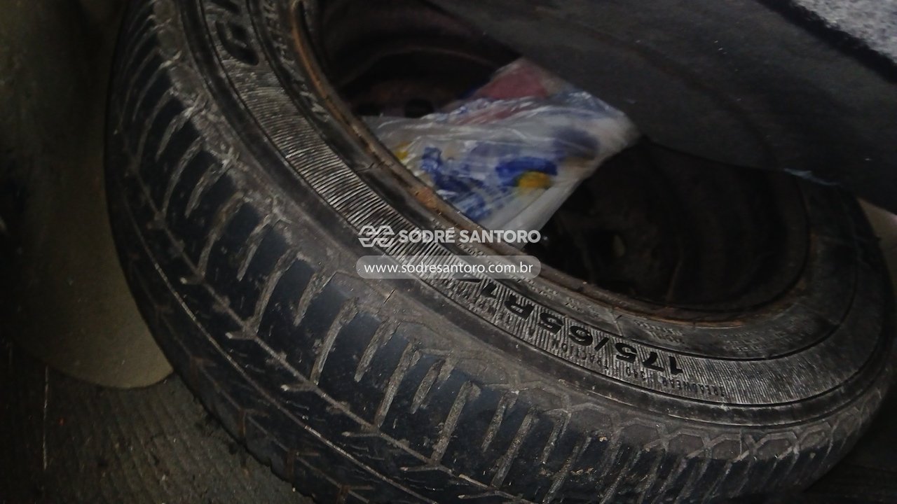 Honda Fit LX - 2005/2005 — foto 10 de 13