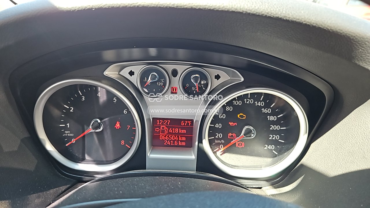 Ford Focus HC Flex - 2012/2013 — foto 7 de 13