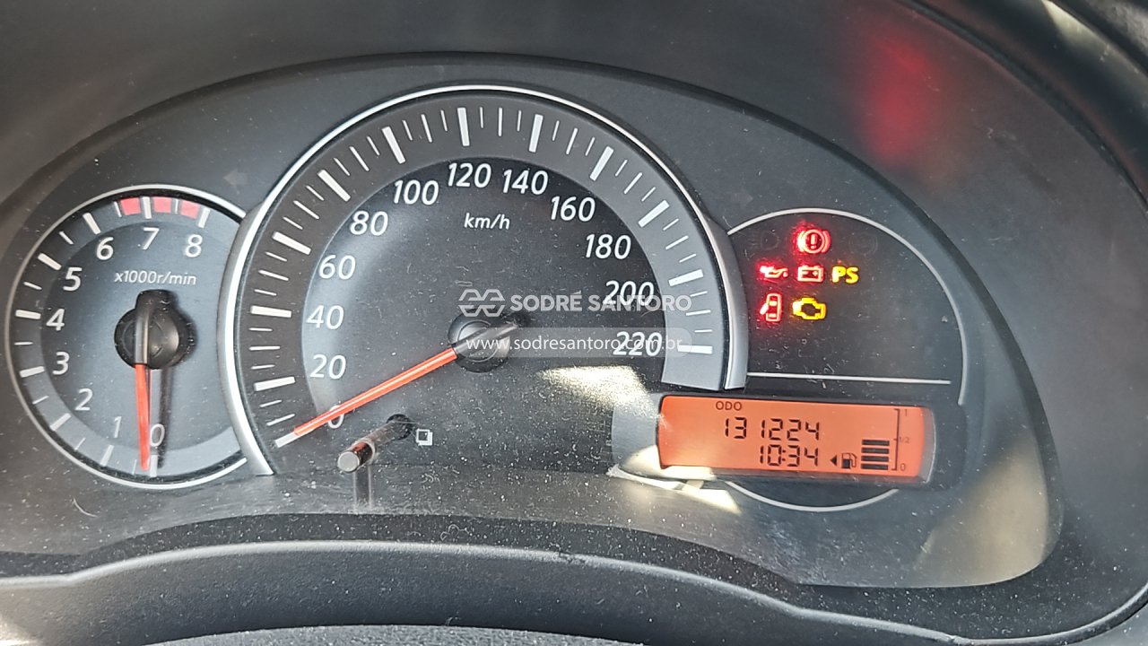 Nissan March 16sl - 2014/2015 — foto 7 de 13