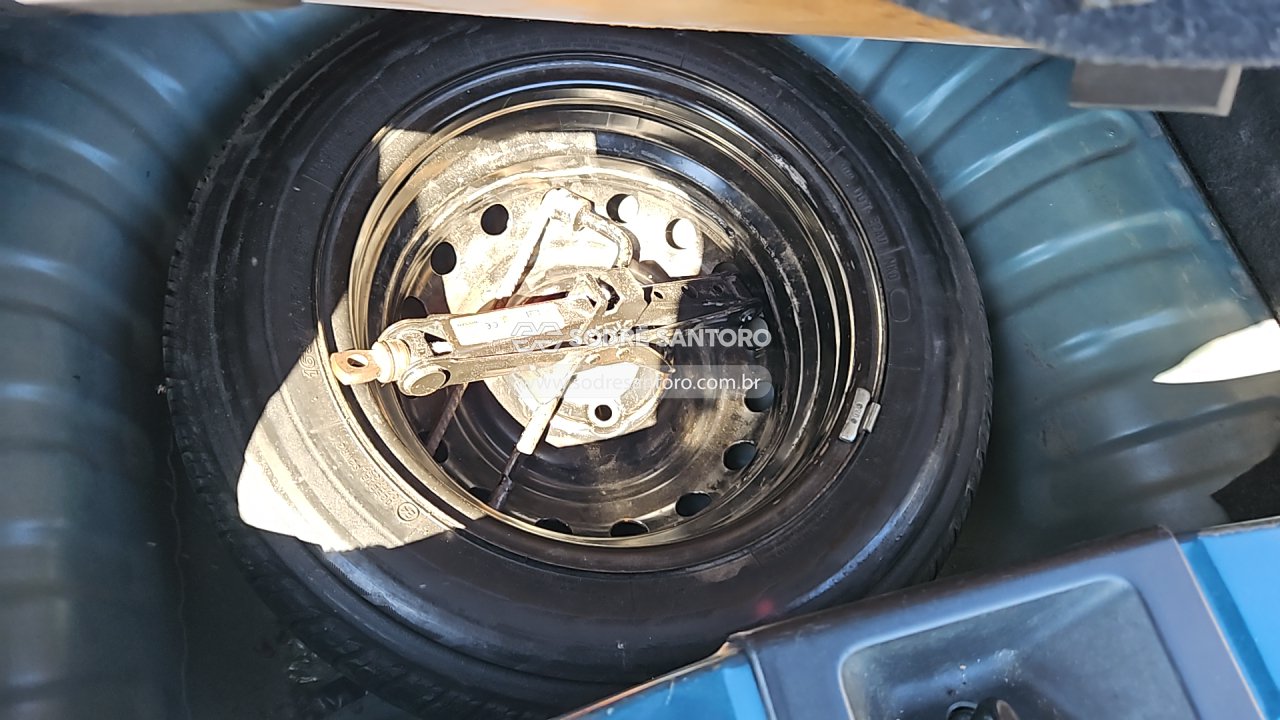 Nissan March 16sl - 2014/2015 — foto 10 de 13