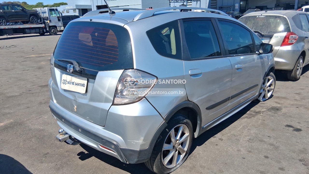 Honda Fit Twist - 2013/2014 — foto 4 de 13