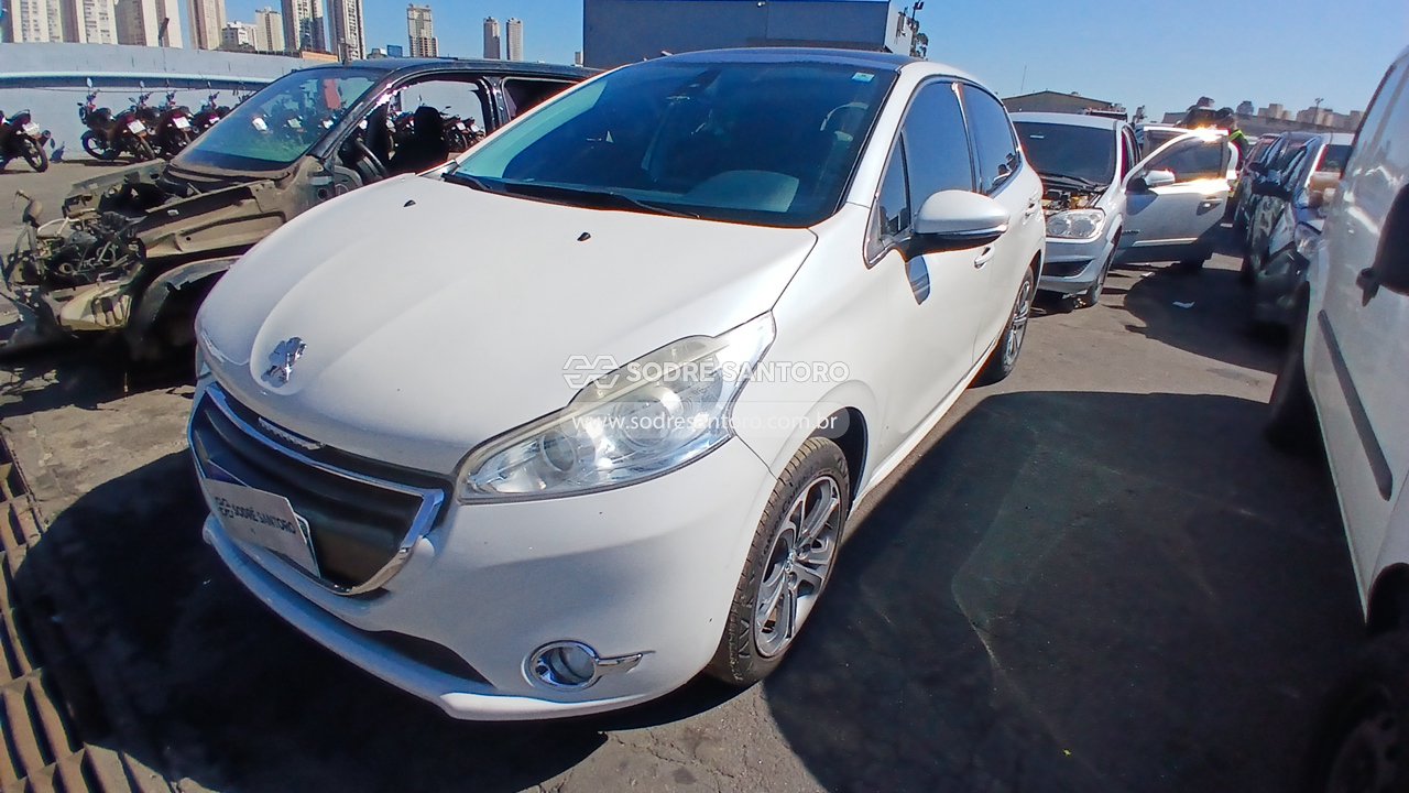 Peugeot 208 Griffe A - 2013/2014 — foto 3 de 12