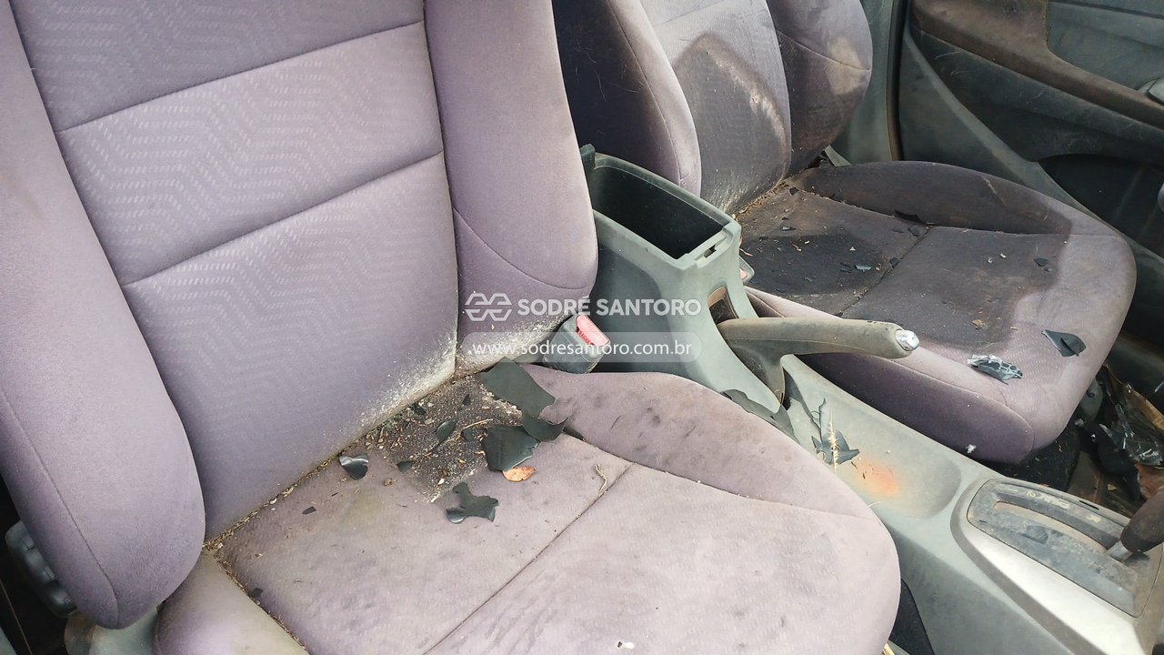 Honda City LX - 2012/2013 — foto 8 de 13