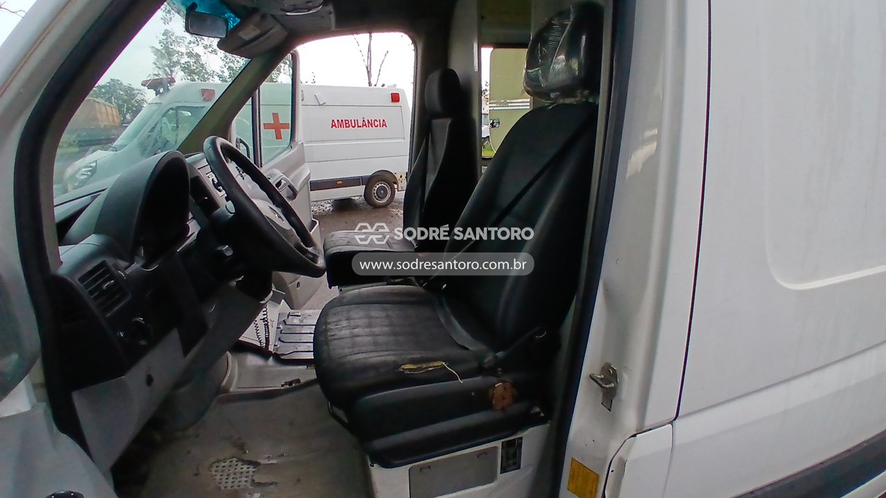 Mercedes-benz 415 Alter Amb - 2018/2019 — foto 7 de 13