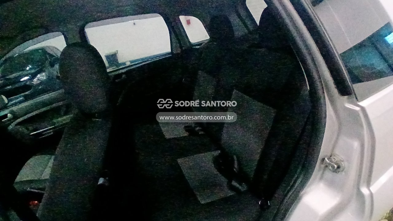 Ford Fiesta 1.6 Flex - 2012/2012 — foto 11 de 12