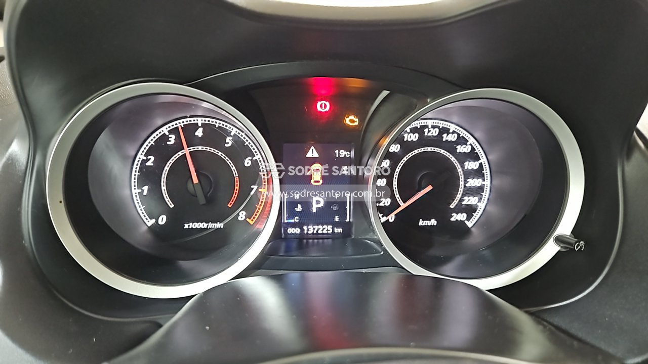 Mitsubishi Lancer 2.0 - 2013/2014 — foto 7 de 12