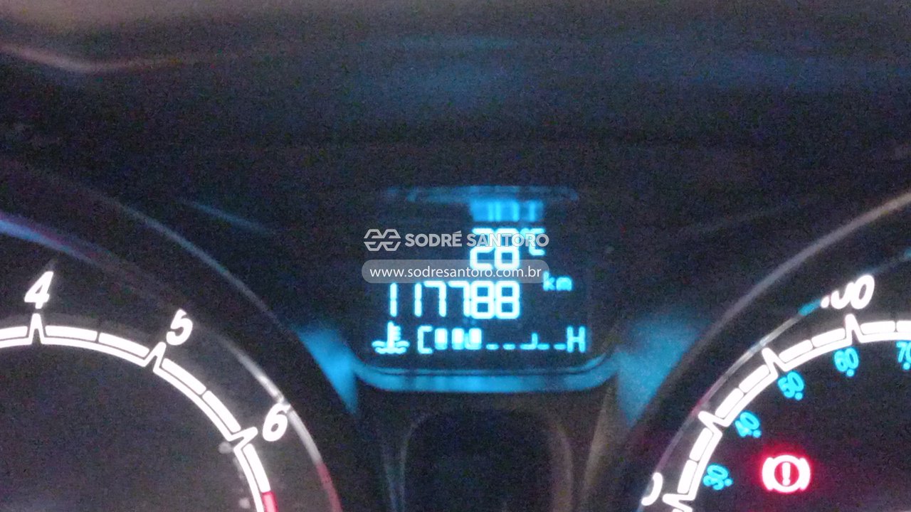 Ford Fiesta HA 1.6l SE - 2014/2015 — foto 7 de 12