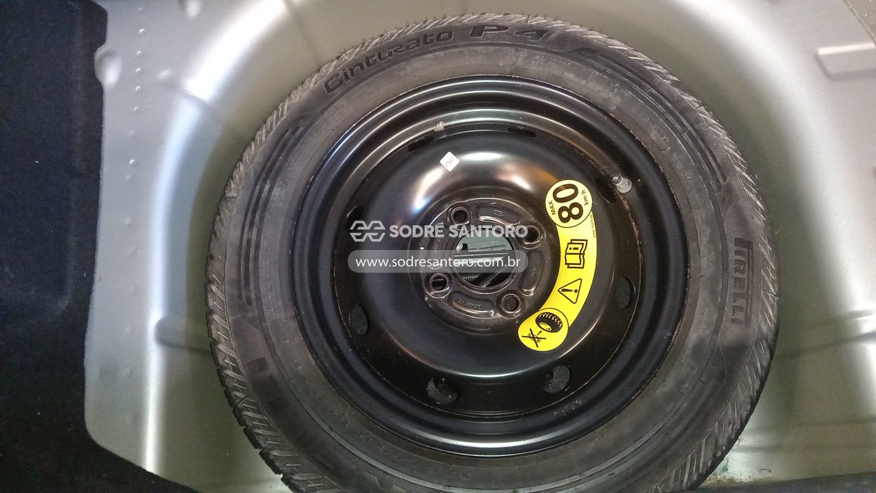 Ford Fiesta HA 1.6l SE - 2014/2015 — foto 9 de 12