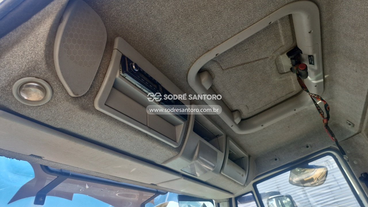 Iveco Tector 240e28 - 2021/2022 — foto 8 de 12