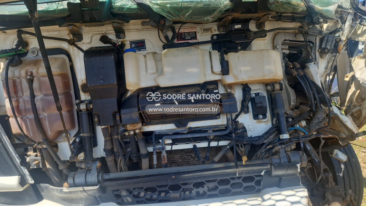 Iveco Tector 240e28 - 2021/2022 — foto 10 de 12