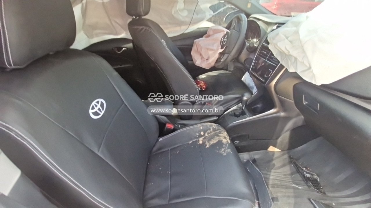 Toyota Yaris SA Xs15 - 2024/2025 — foto 9 de 12