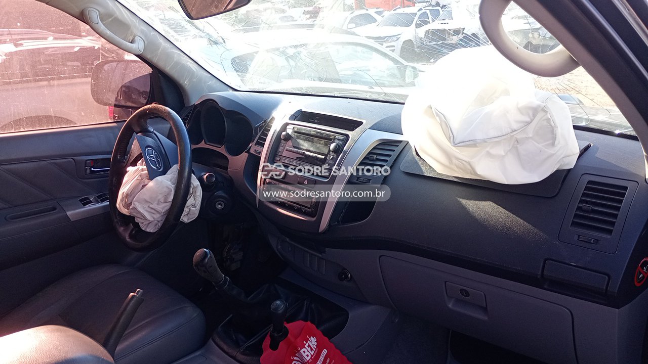 Toyota Hilux Cd4x4 Srv - 2009/2009 — foto 11 de 12