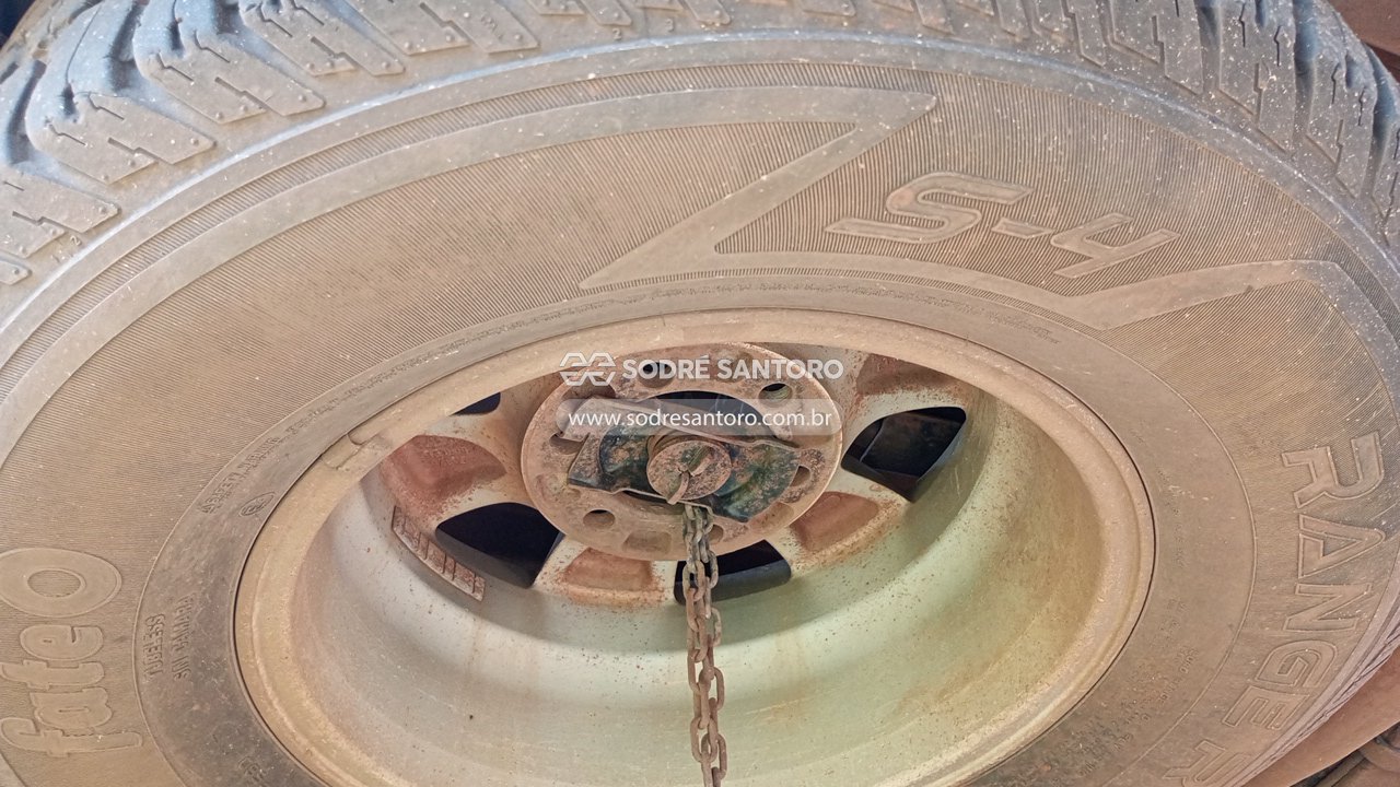 Toyota Hilux Cd4x4 Srv - 2009/2009 — foto 10 de 12