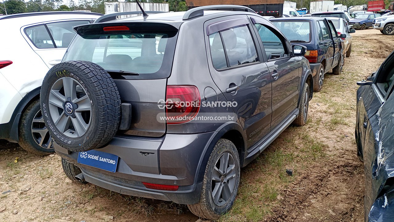 Volkswagen Crossfox - 2011/2012 — foto 4 de 12
