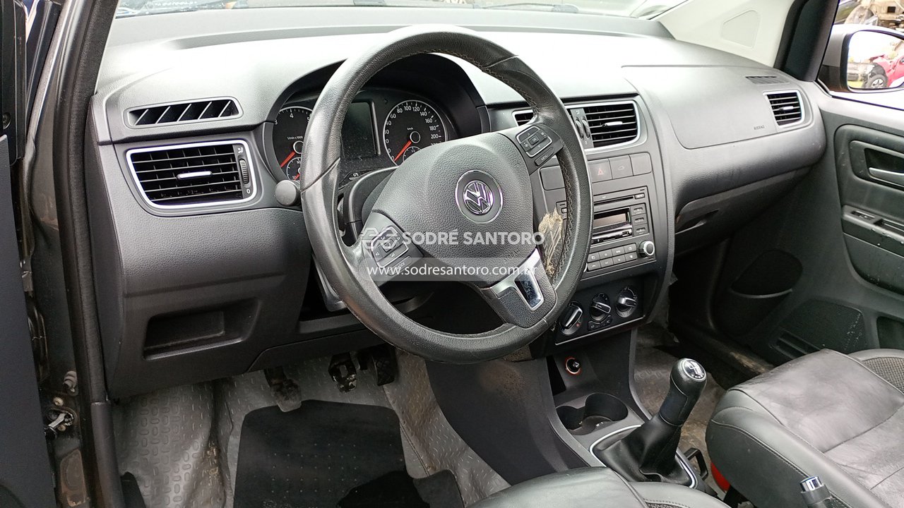 Volkswagen Crossfox - 2011/2012 — foto 6 de 12