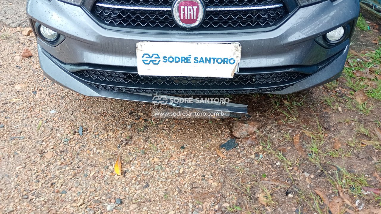 Fiat Cronos Drive 1.3 - 2020/2020 — foto 10 de 12