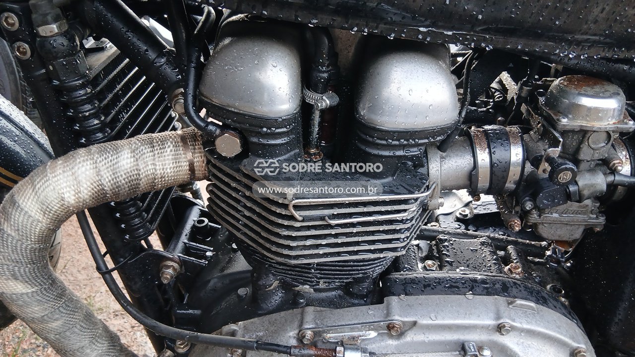Triumph Thruxton - 2014/2014 — foto 6 de 12