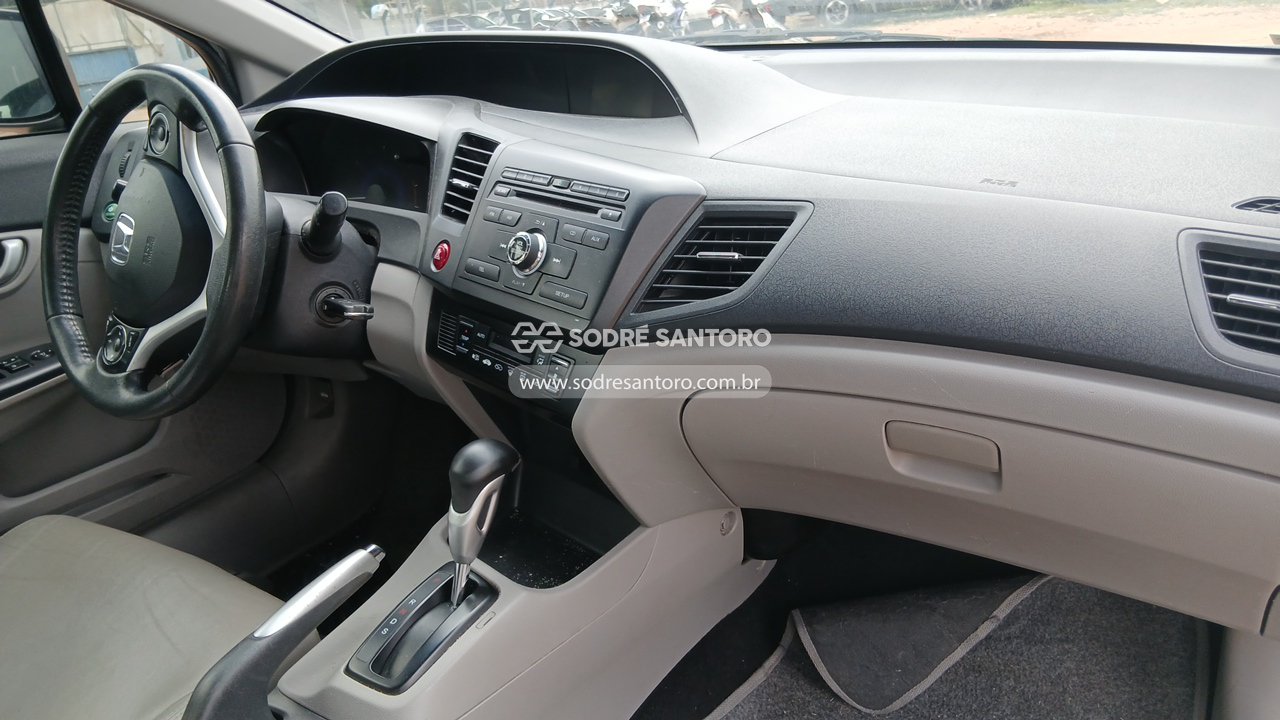 Honda Civic Lxr - 2014/2015 — foto 8 de 12
