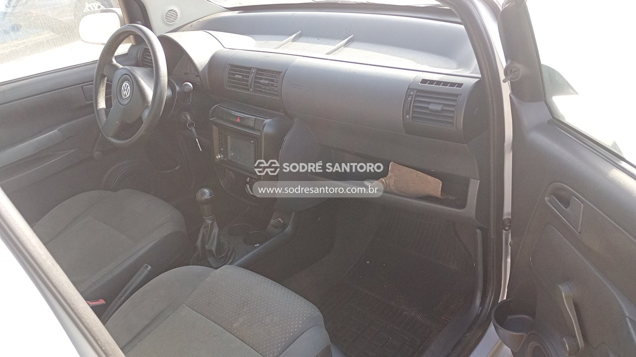 Volkswagen Fox 1.0 - 2006/2007 — foto 8 de 12
