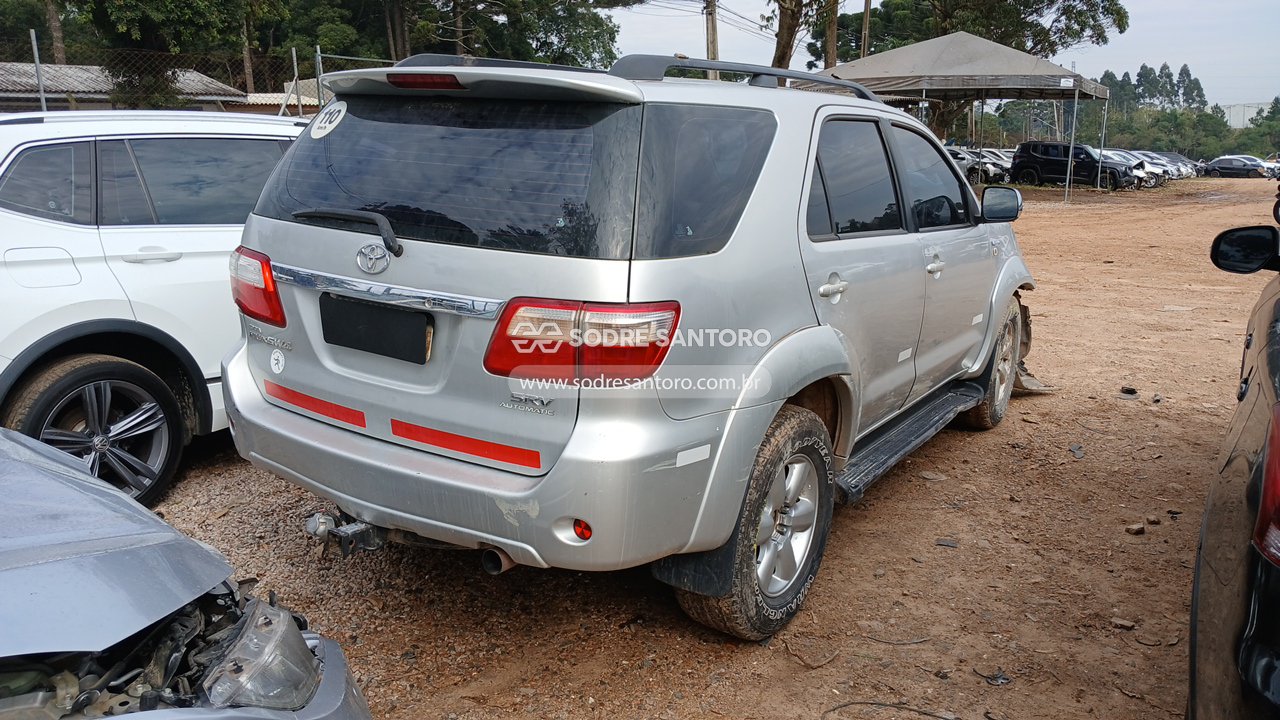 Toyota Hiluxsw4 Srv4x4 - 2010/2010 — foto 4 de 12