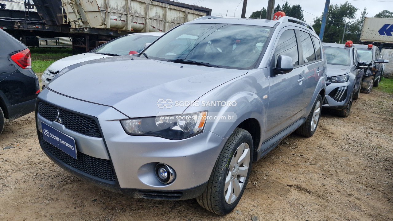 Mitsubishi Outlander 2.4 4wd - 2010/2011 — foto 3 de 12