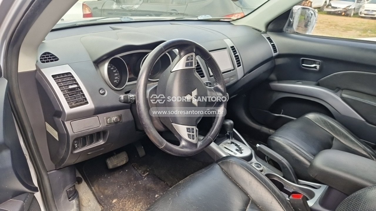 Mitsubishi Outlander 2.4 4wd - 2010/2011 — foto 6 de 12