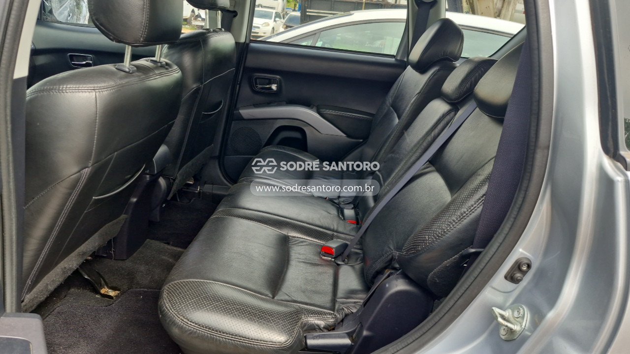 Mitsubishi Outlander 2.4 4wd - 2010/2011 — foto 11 de 12