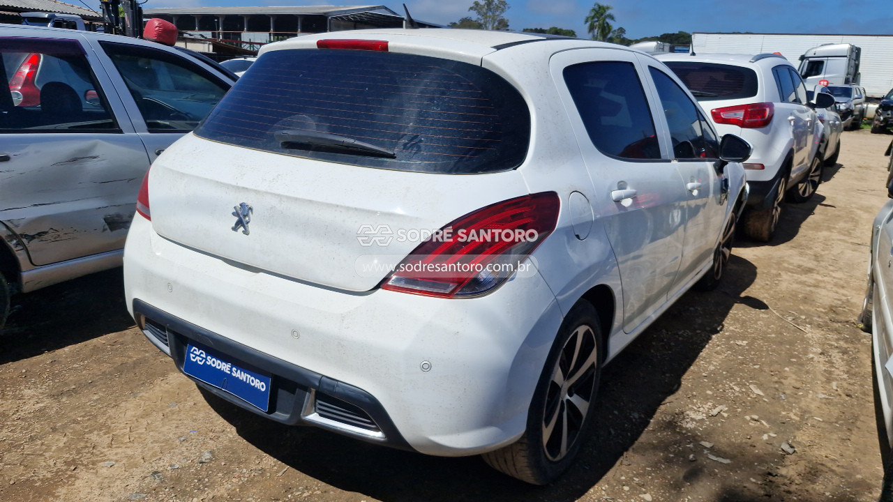 Peugeot 308 Allure - 2015/2016 — foto 4 de 12