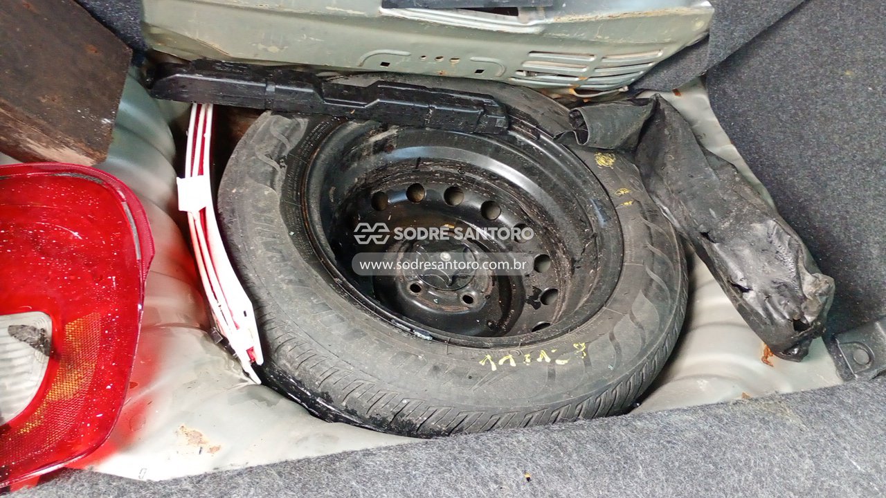 Nissan March 10s - 2015/2016 — foto 10 de 12