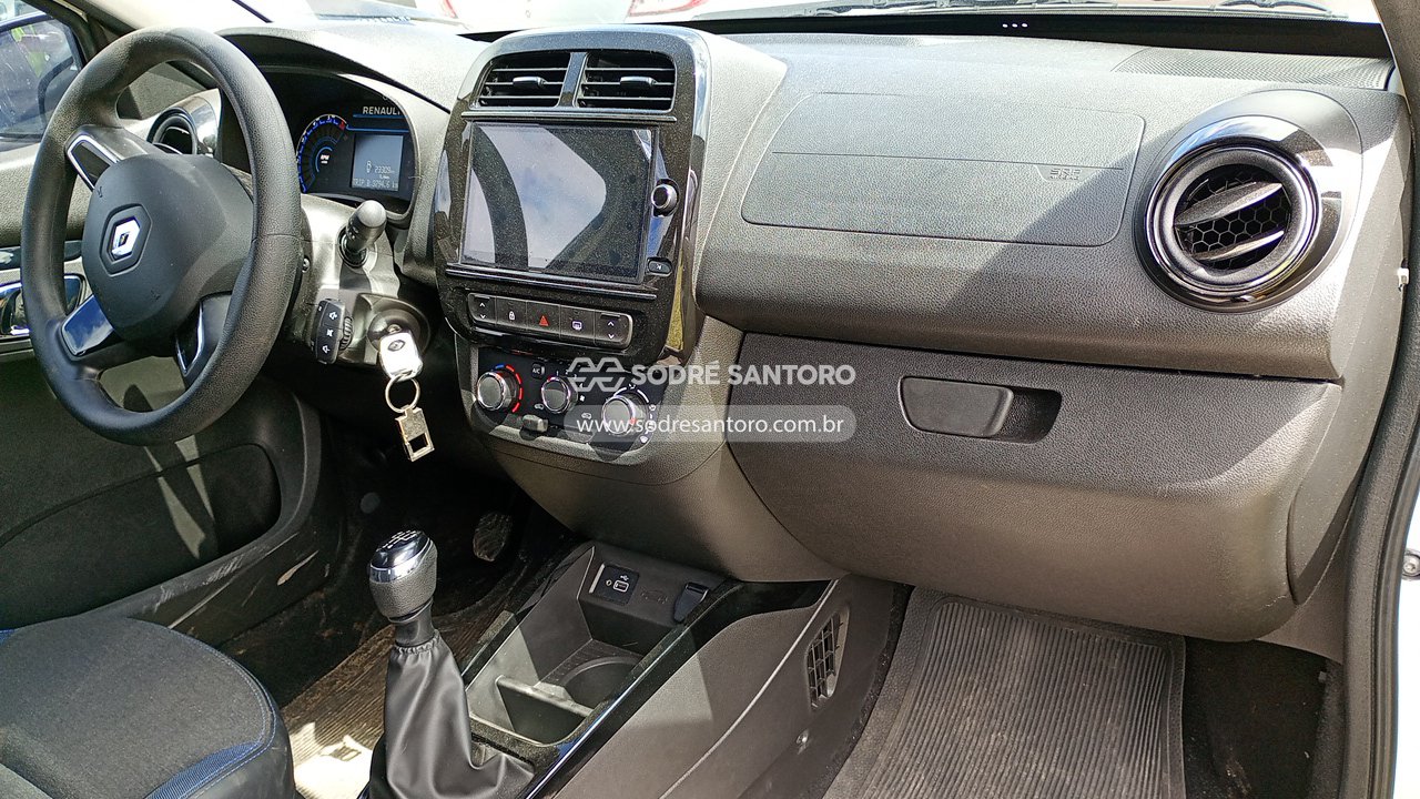 Renault Kwid Intens 2 - 2023/2024 — foto 8 de 12