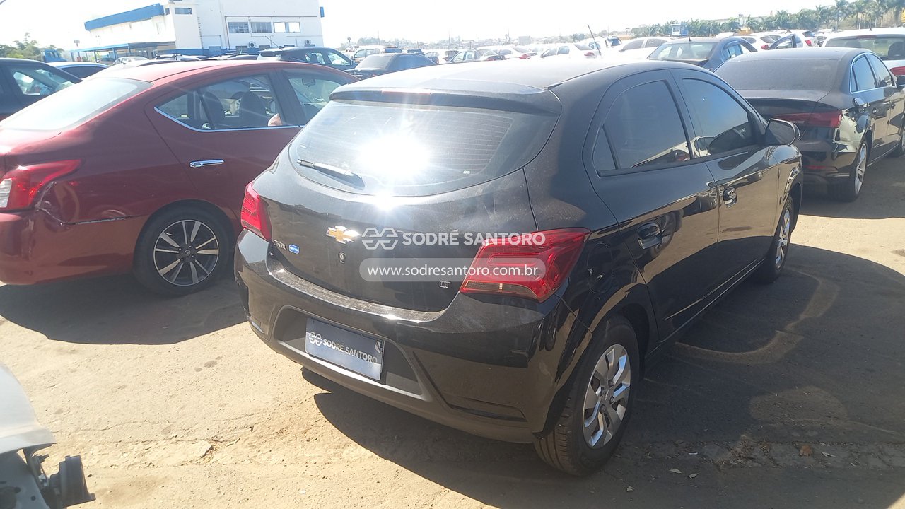 Chevrolet Onix 1.0mt LT - 2016/2017 — foto 4 de 12
